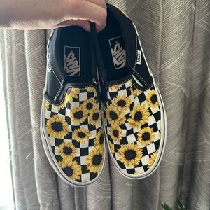 Women’s sunflower vans size 6.5